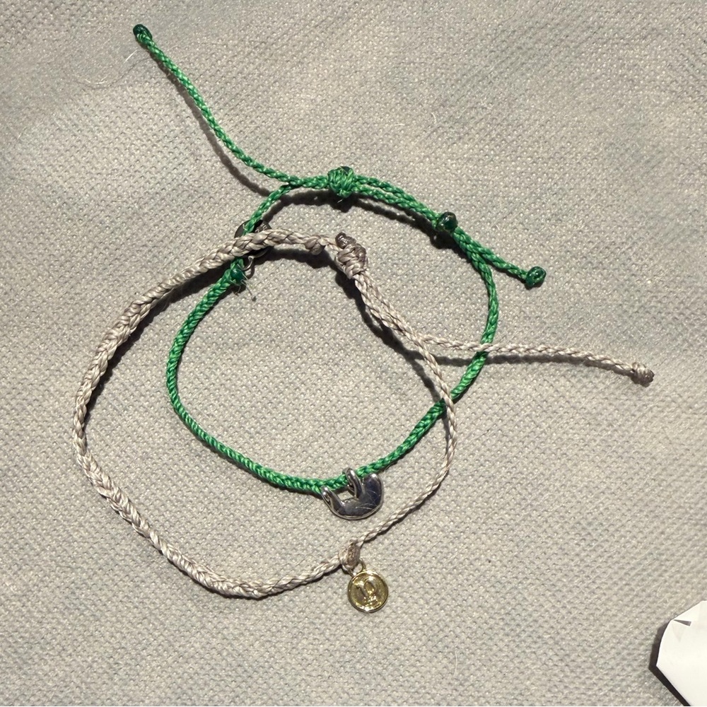 Set of 2 Pure Vida Bracelets (green with sloth charm + grey)